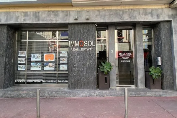 agence location courte durée cannes