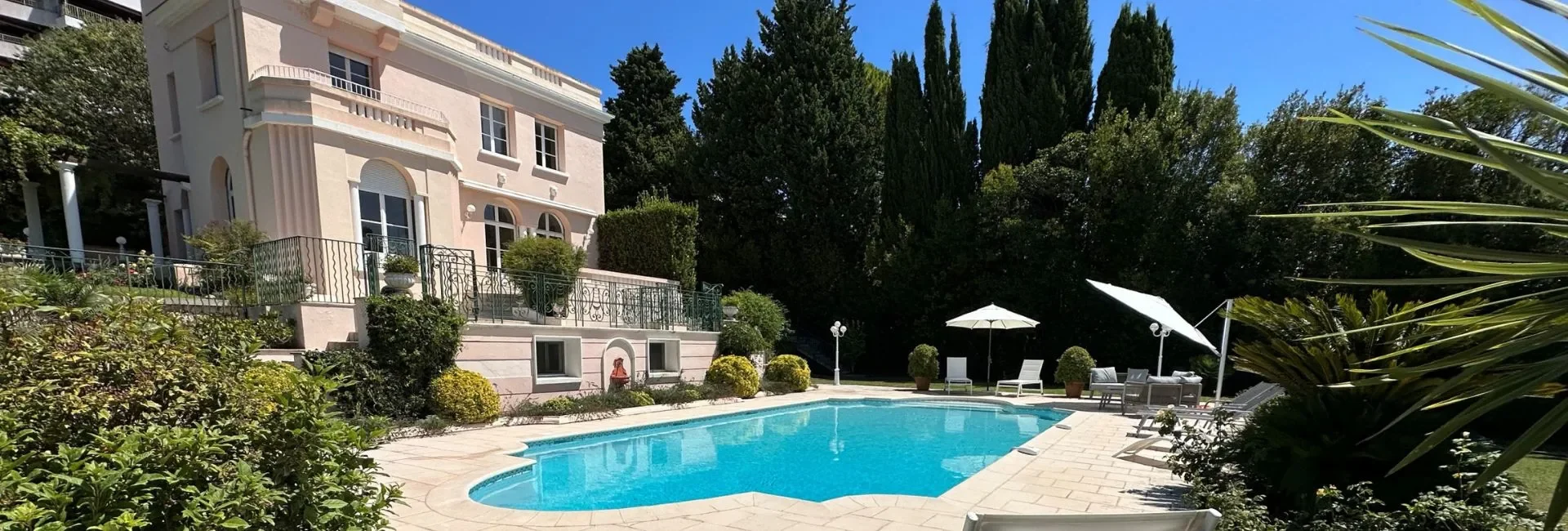 villa côte d'azur en location