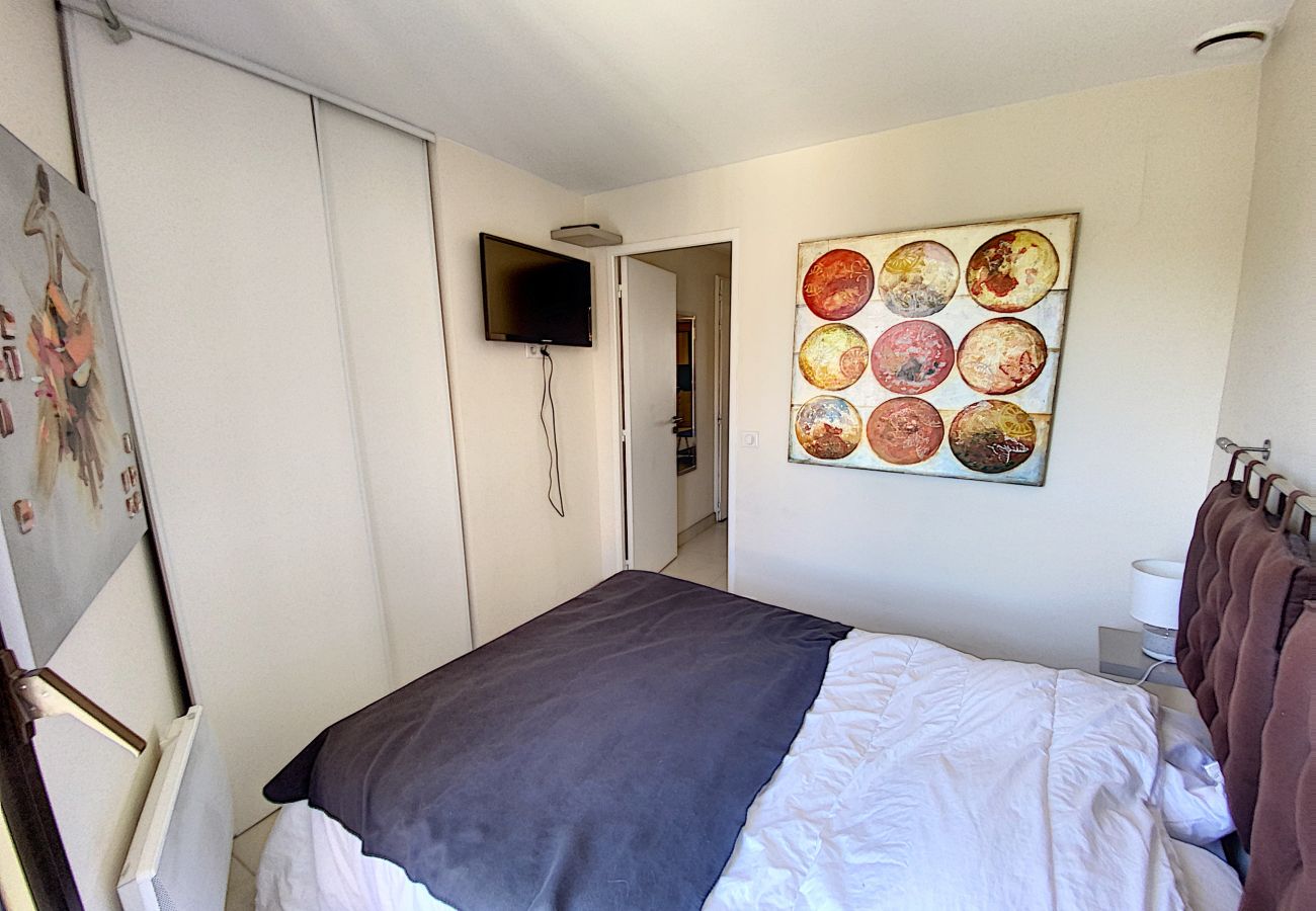Apartment in Cannes - Joli 4 pièces à deux pas des plages /MAR323