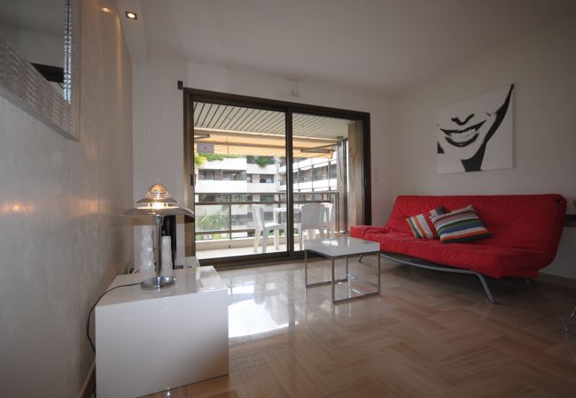 Apartment in Cannes - Appartement cozy proche du Palais / NAP558