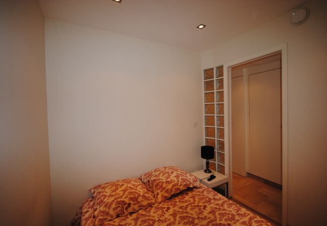 Apartment in Cannes - Appartement cozy proche du Palais / NAP558