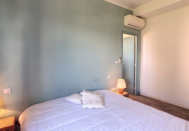 Apartment in Cannes - SAU310 / face mer Sur Croisette 3 chambres Apartment in Cannes - SAU310 / face mer Sur Croisette 3 chambres