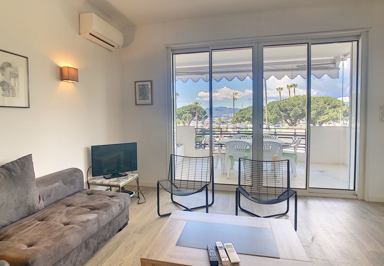 Apartment in Cannes - 4 pièces sur Croisette / SAU310