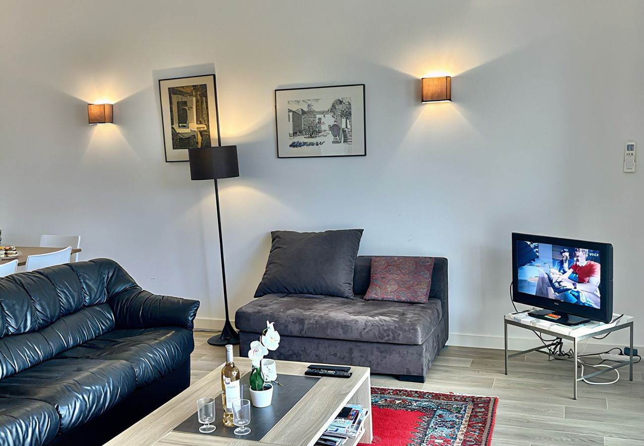 Apartment in Cannes - SAU310 / face mer Sur Croisette 3 chambres