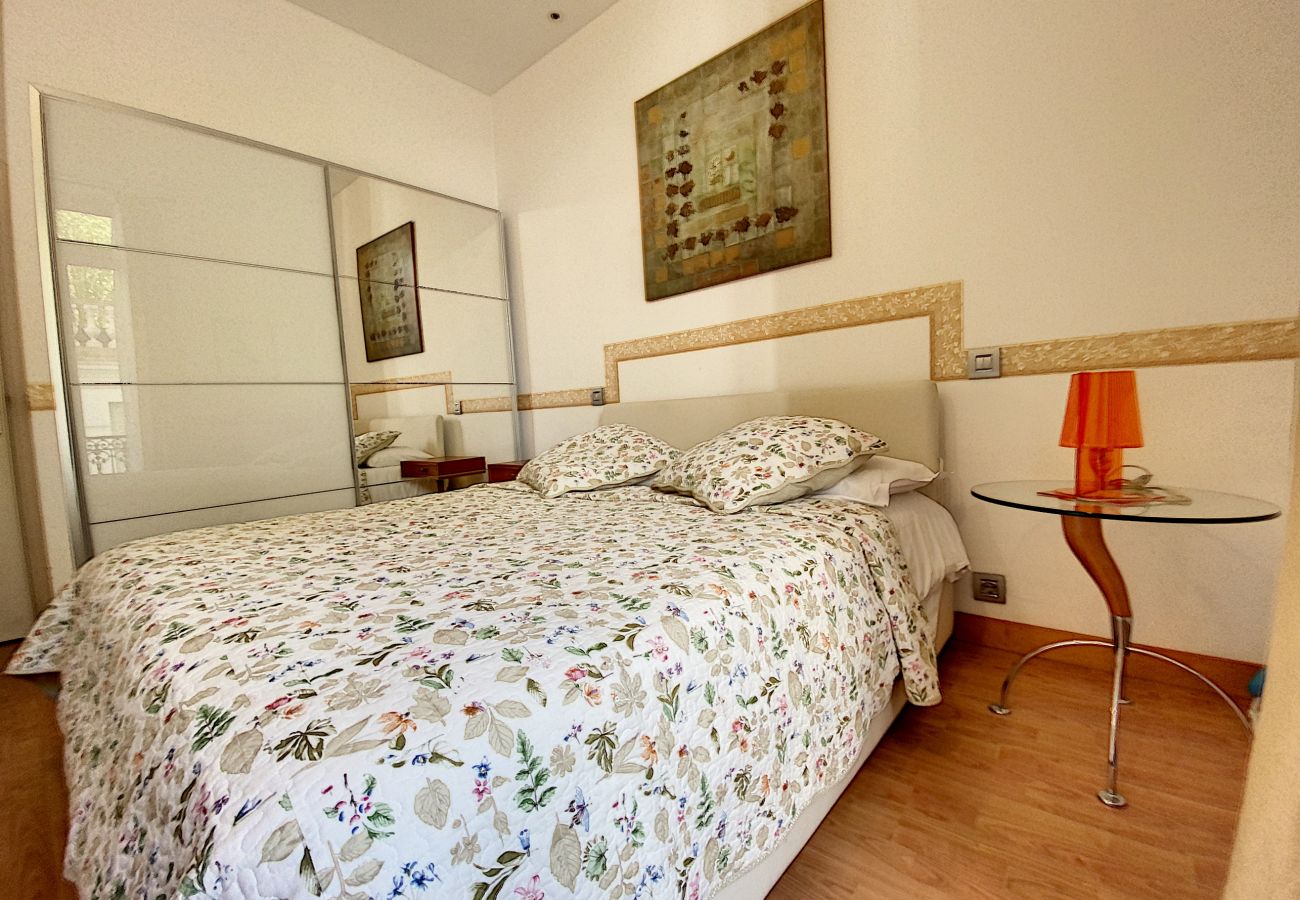 Apartment in Cannes - Au centre ville 2 chambres / RAN44