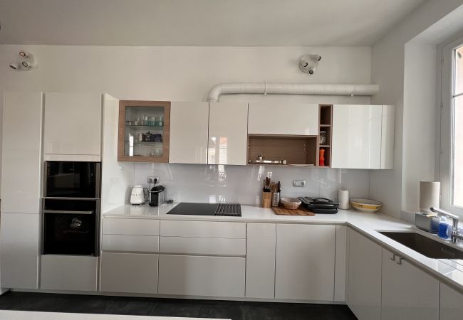 Apartment in Cannes - ZAC3562 / Spacieux 4 chambres centre ville Apartment in Cannes - ZAC3562 / Spacieux 4 chambres centre ville