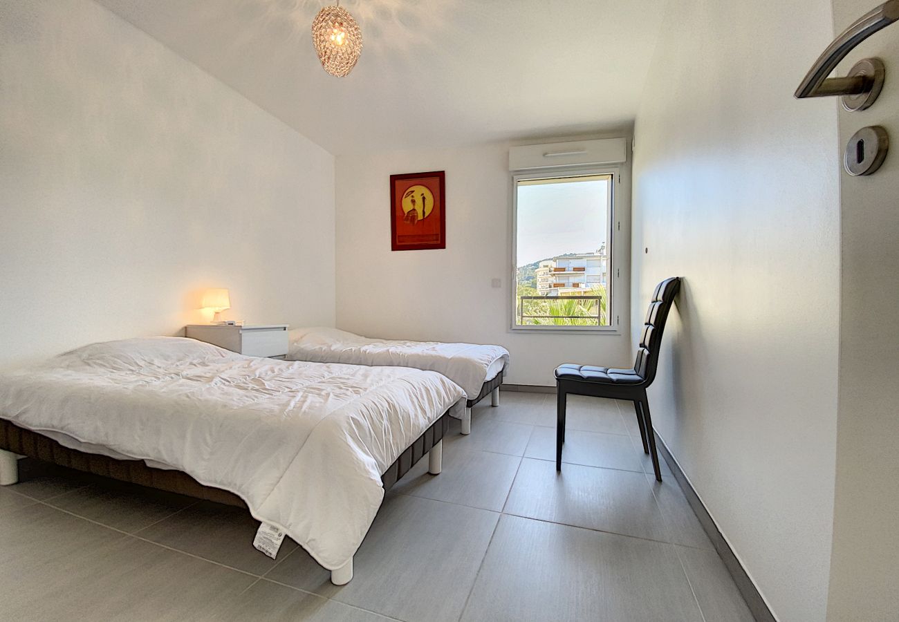 Apartment in Cannes - Bel appartement avec piscine terrasse  / TEI142