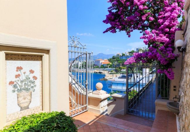 Villa in Nice - LE CAP DE NICE VI4150 by RIVIERA HOLIDAY HOMES Villa in Nice - LE CAP DE NICE VI4150 by RIVIERA HOLIDAY HOMES