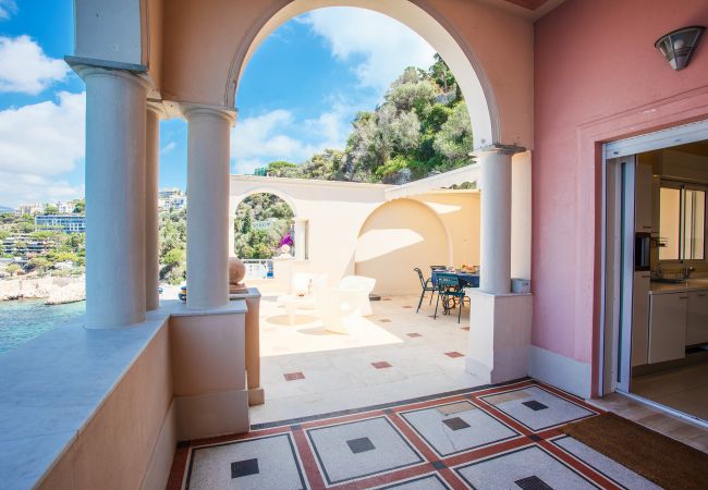 Villa in Nice - LE CAP DE NICE VI4150 by RIVIERA HOLIDAY HOMES Villa in Nice - LE CAP DE NICE VI4150 by RIVIERA HOLIDAY HOMES