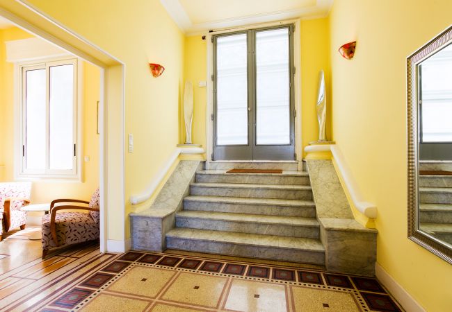 Villa in Nice - LE CAP DE NICE VI4150 by RIVIERA HOLIDAY HOMES Villa in Nice - LE CAP DE NICE VI4150 by RIVIERA HOLIDAY HOMES
