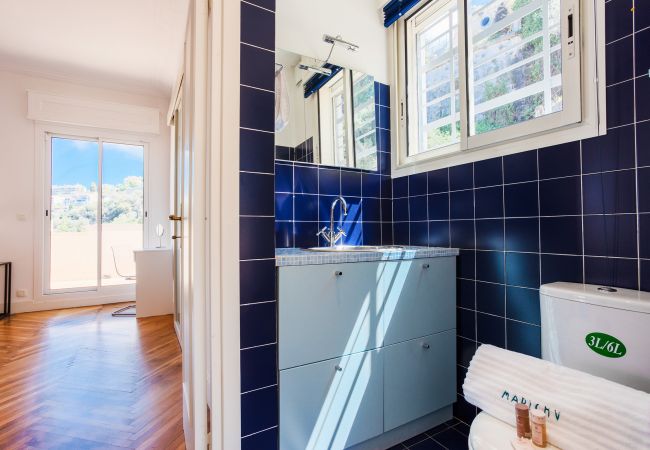 Villa in Nice - LE CAP DE NICE VI4150 by RIVIERA HOLIDAY HOMES Villa in Nice - LE CAP DE NICE VI4150 by RIVIERA HOLIDAY HOMES