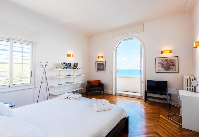Villa in Nice - LE CAP DE NICE VI4150 by RIVIERA HOLIDAY HOMES Villa in Nice - LE CAP DE NICE VI4150 by RIVIERA HOLIDAY HOMES