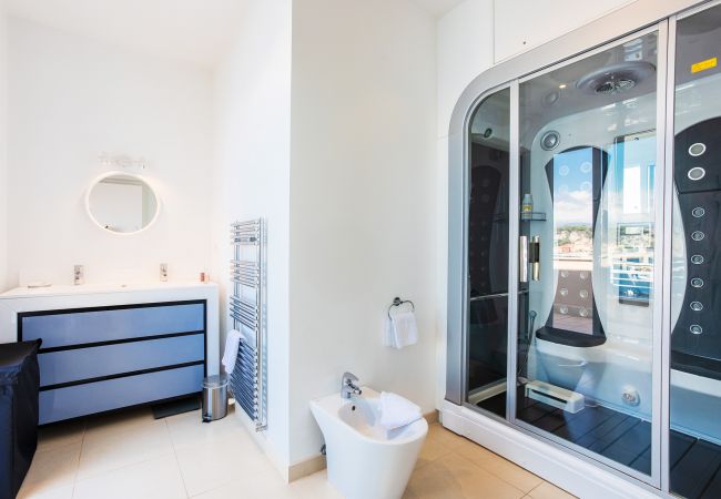 Villa in Nice - LE CAP DE NICE VI4150 by RIVIERA HOLIDAY HOMES Villa in Nice - LE CAP DE NICE VI4150 by RIVIERA HOLIDAY HOMES