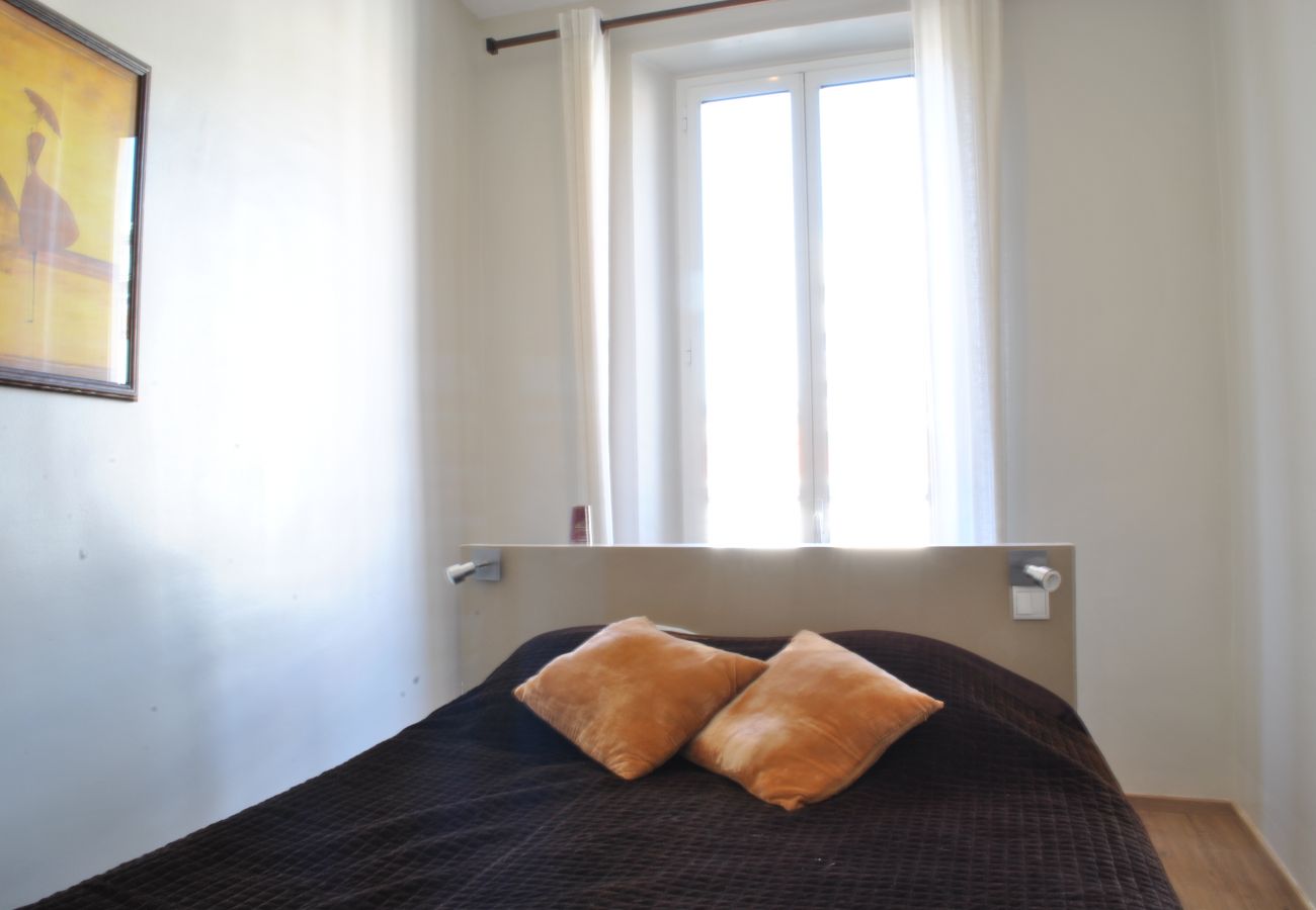 Apartment in Cannes - CUR1095 / Logement élégant idéalement placé