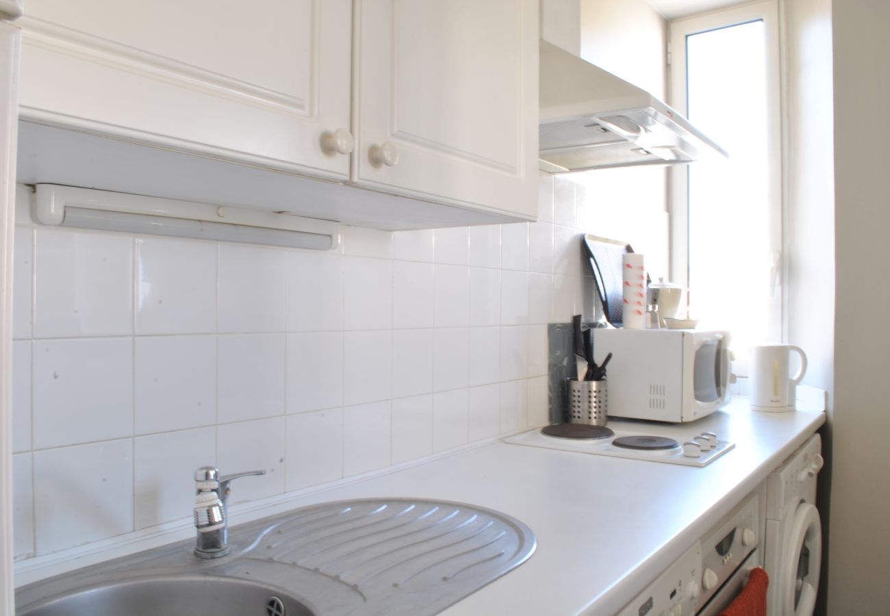 Apartment in Cannes - CUR1095 / Logement élégant idéalement placé