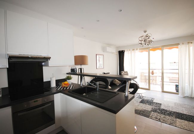 Studio in Cannes - Terrasse vue mer / DEL5312 Studio in Cannes - Terrasse vue mer / DEL5312