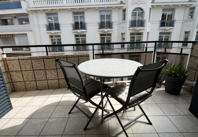 Studio in Cannes - Logement idéalement situé super Croisette /DEL5312