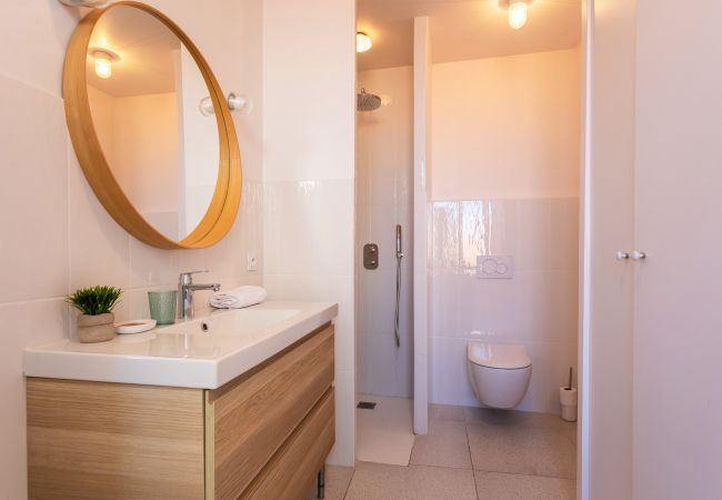 Studio in Cannes - GOLD2025 / Spacieux lumineux Studio central Studio in Cannes - GOLD2025 / Spacieux lumineux Studio central