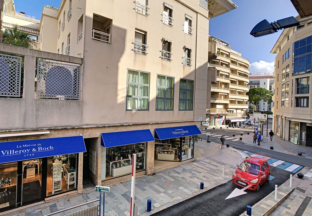 Apartment in Cannes - Oran/ DES5390/ 2P
