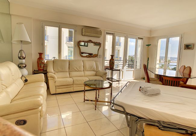 Apartment in Cannes - SOU3528 / Splendide vue mer Apartment in Cannes - SOU3528 / Splendide vue mer