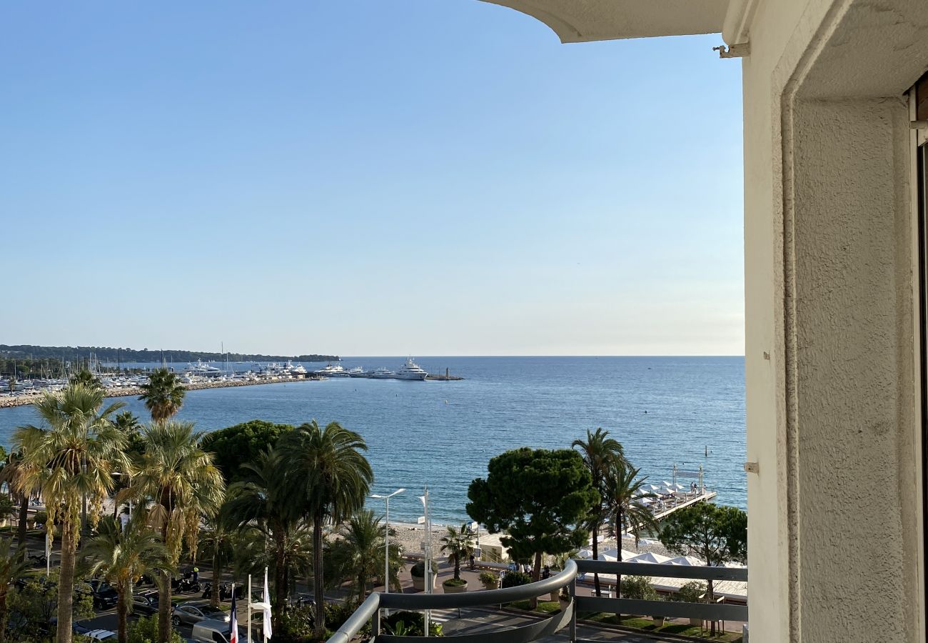 Apartment in Cannes - 2 pièces vue mer/Croisette - SOU3528