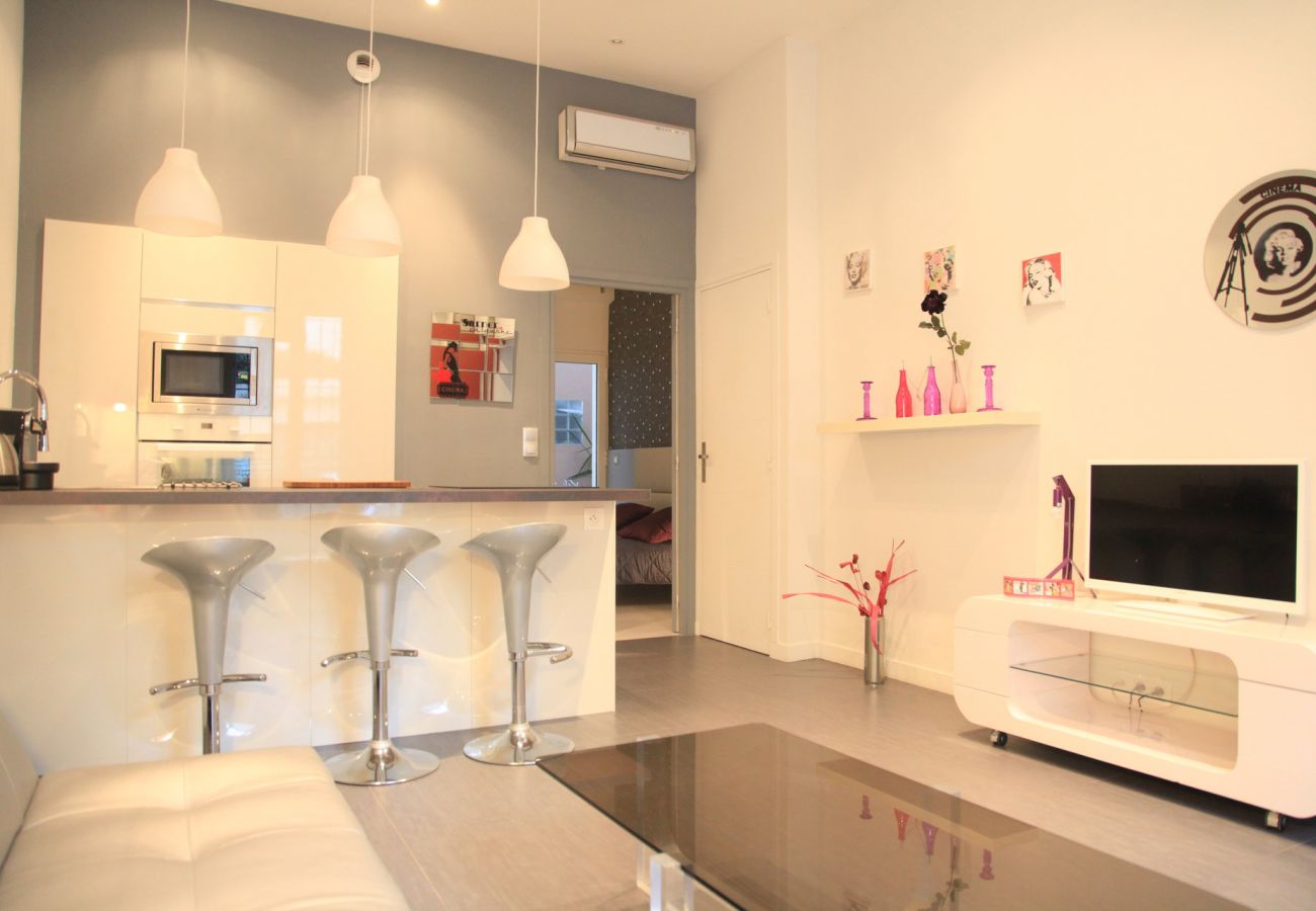 Apartment in Cannes - SUF3102 Beau 2 pièces moderne bien équipé