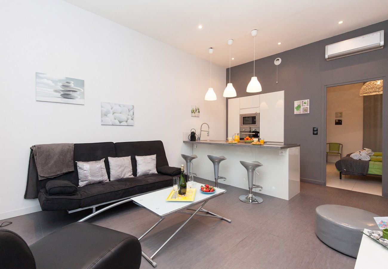 Apartment in Cannes - SUF3103 Beau 2 pièces moderne bien équippé