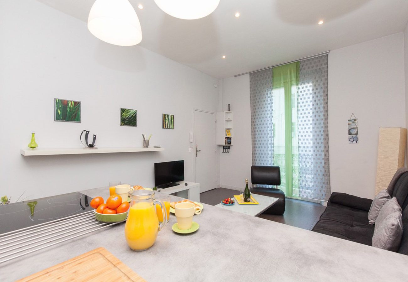 Apartment in Cannes - SUF3103 Beau 2 pièces moderne bien équippé