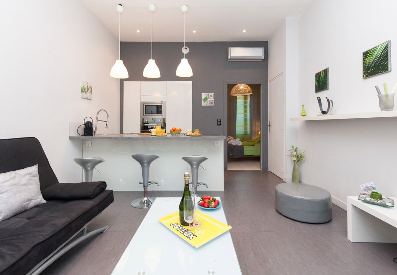 Apartment in Cannes - SUF3103 Beau 2 pièces moderne bien équippé