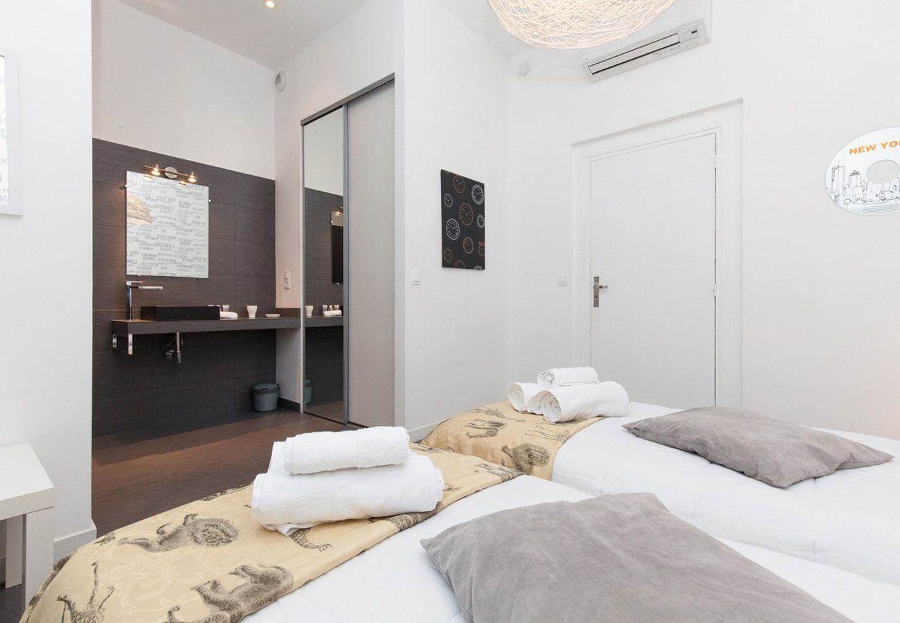 Apartment in Cannes - SUF3106 Beau 2 pièces moderne bien équippé