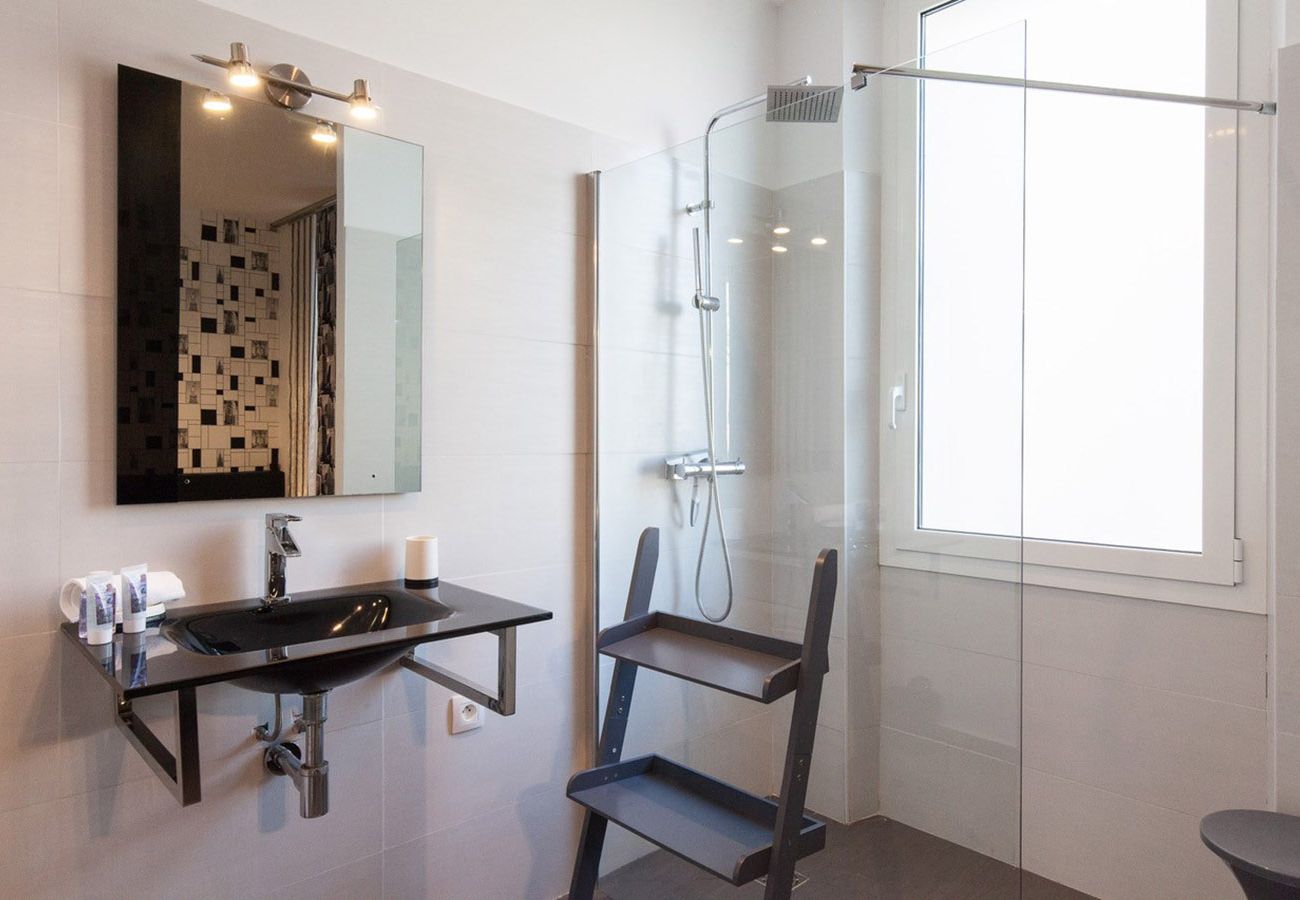 Apartment in Cannes - SUF3107 Beau 2 pièces moderne bien équippé