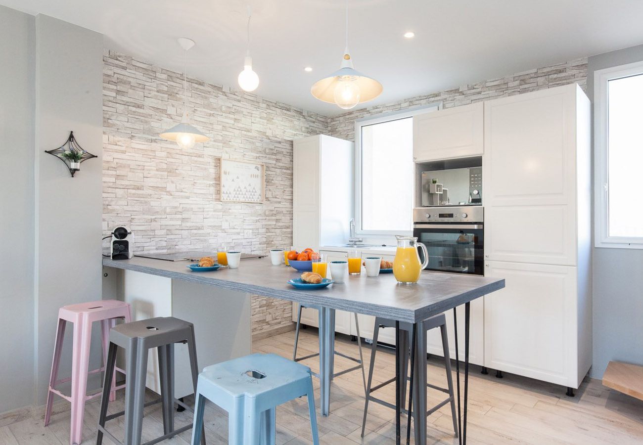 Apartment in Cannes - SUF3110  Beau 3 pièces moderne terrasse bien équip