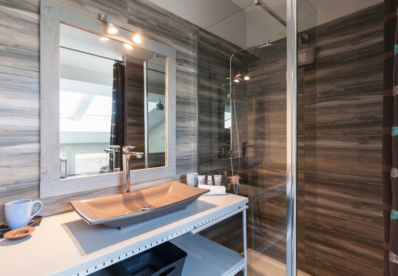 Apartment in Cannes - SUF3110  Beau 3 pièces moderne terrasse bien équip