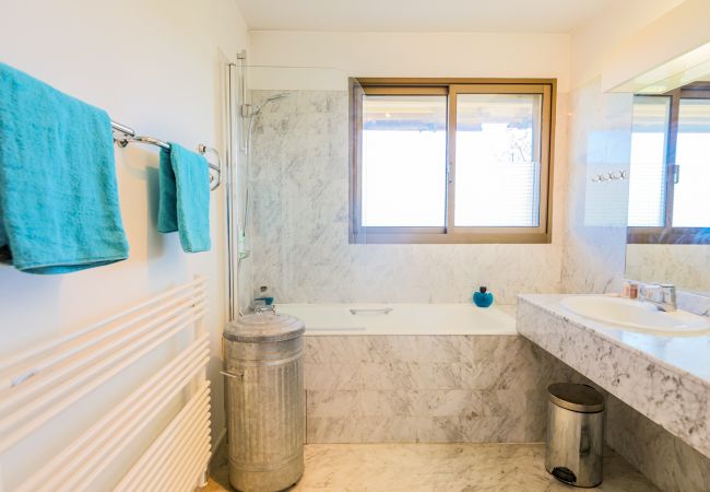 Apartment in Juan-les-Pins - LE CHATEAU DE LA PINEDE AP4198 Apartment in Juan-les-Pins - LE CHATEAU DE LA PINEDE AP4198