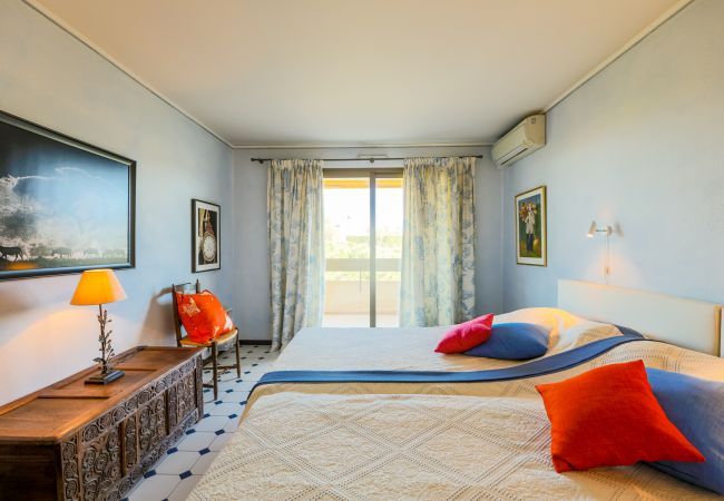 Apartment in Juan-les-Pins - LE CHATEAU DE LA PINEDE AP4198 Apartment in Juan-les-Pins - LE CHATEAU DE LA PINEDE AP4198