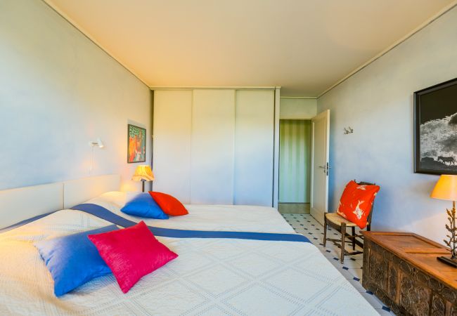 Apartment in Juan-les-Pins - LE CHATEAU DE LA PINEDE AP4198 Apartment in Juan-les-Pins - LE CHATEAU DE LA PINEDE AP4198