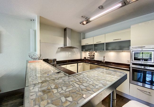 Apartment in Cannes - PAU343  / centre 4 rooms terrasse Apartment in Cannes - PAU343  / centre 4 rooms terrasse