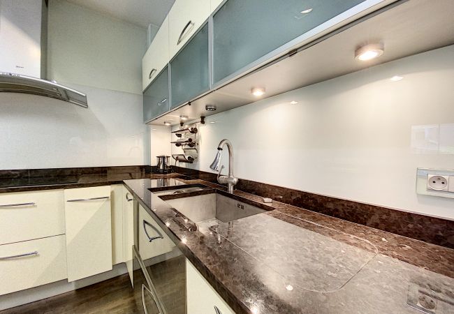 Apartment in Cannes - PAU343  / centre 4 rooms terrasse Apartment in Cannes - PAU343  / centre 4 rooms terrasse