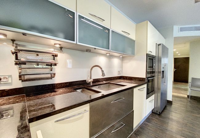 Apartment in Cannes - PAU343  / centre 4 rooms terrasse Apartment in Cannes - PAU343  / centre 4 rooms terrasse