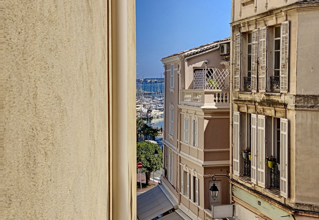 Apartment in Cannes - Saint Antoine/ MAS1411/ 3P