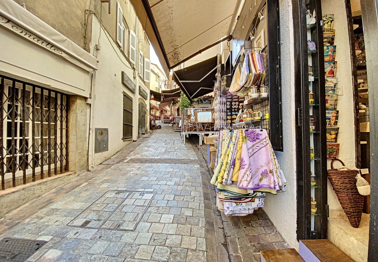 Apartment in Cannes - Saint Antoine/ MAS1411/ 3P