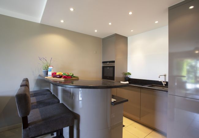 Apartment in Nice - DOMAINE DES ROSES AP4222 by Riviera Holiday Homes Apartment in Nice - DOMAINE DES ROSES AP4222 by Riviera Holiday Homes