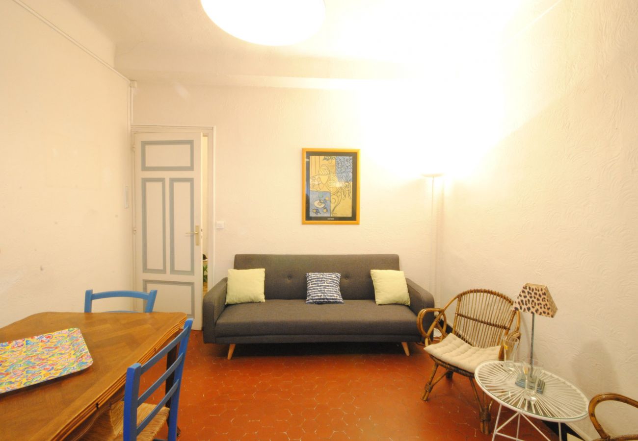 Apartment in Cannes - Suquet 3 pièces terrasse / MEN1318