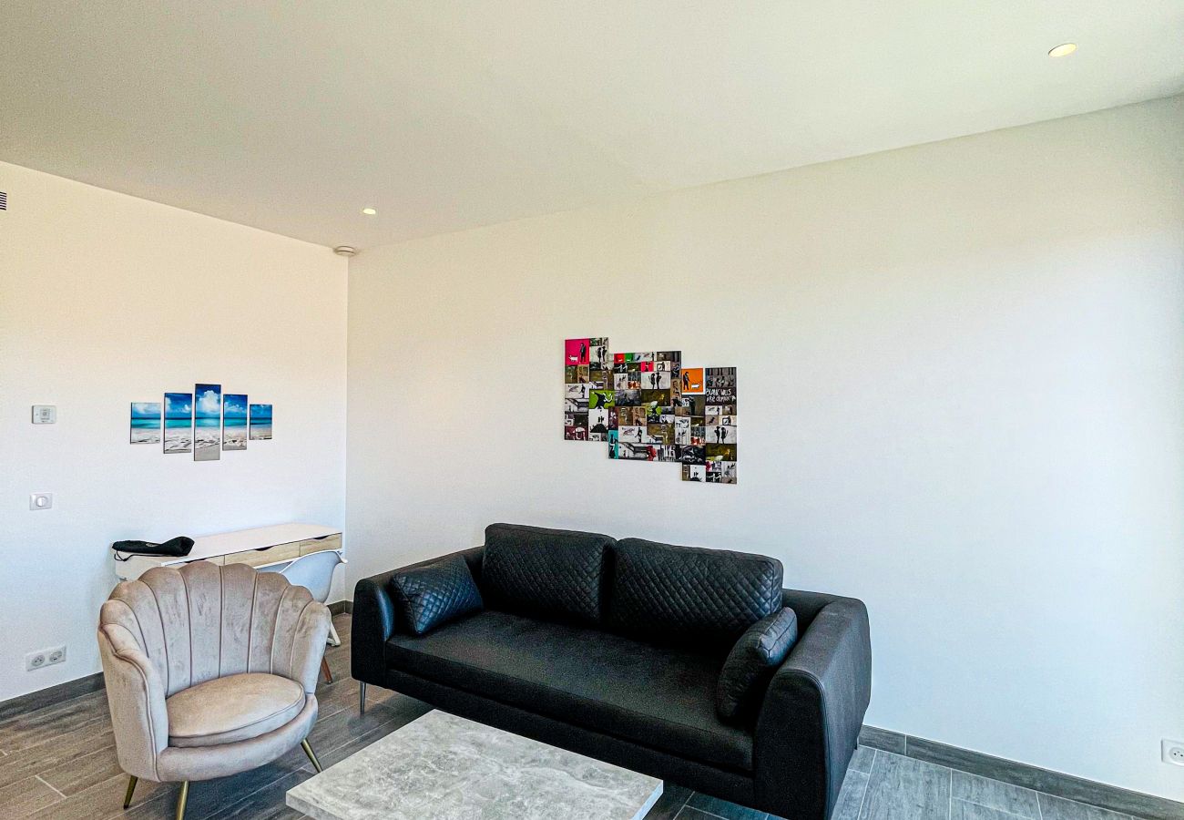 Apartment in Cannes - Plein centre beau 2 chambres / Côté Sud