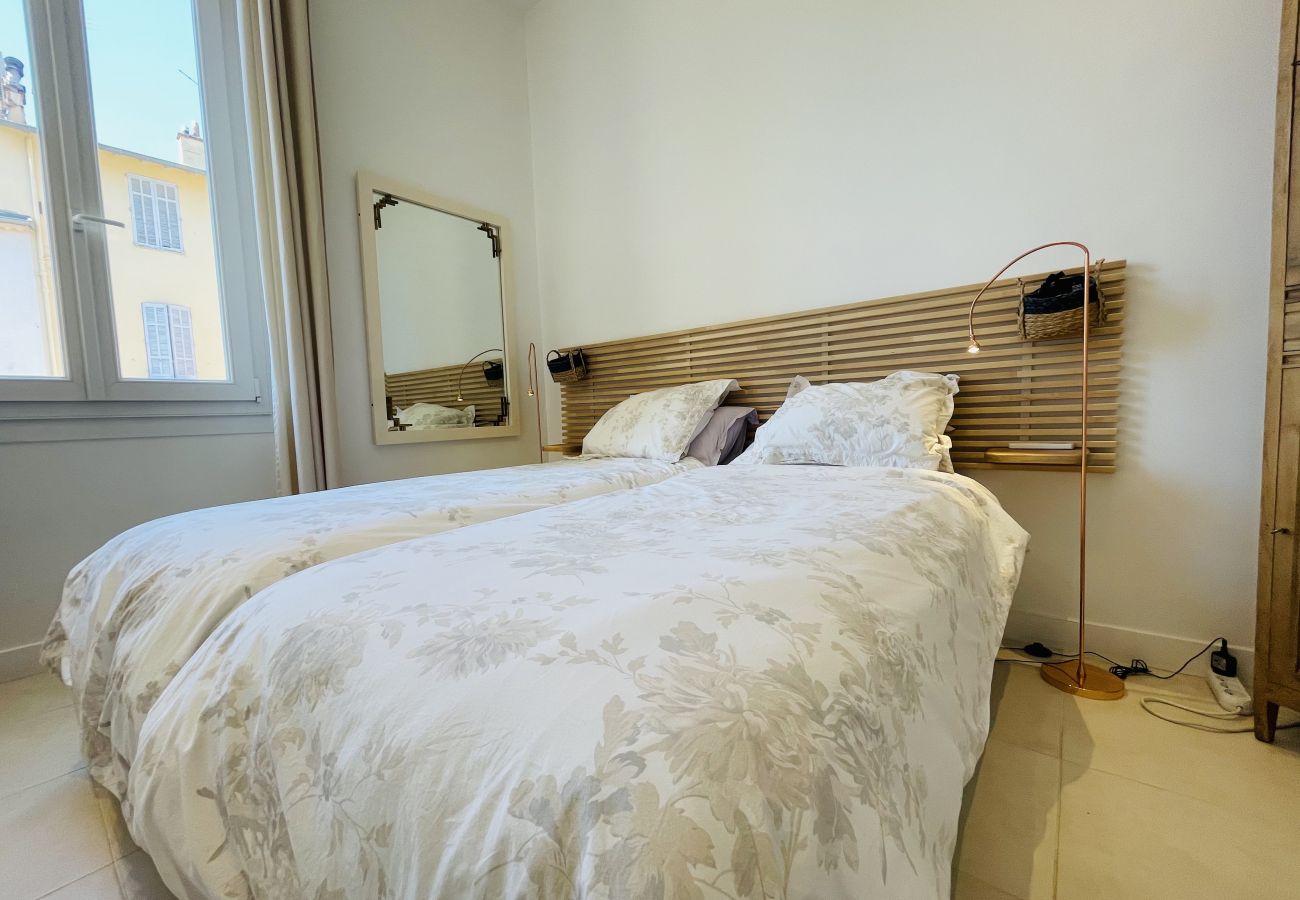 Apartment in Cannes - RIV592 Charmant logement à 3min de la croisette