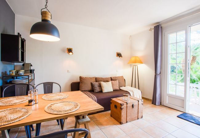 Villa in Mandelieu-la-Napoule - VILLA JUSTINE VI4239 By Riviera Holiday Homes Villa in Mandelieu-la-Napoule - VILLA JUSTINE VI4239 By Riviera Holiday Homes
