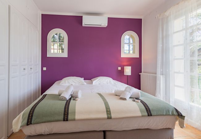 Villa in Mandelieu-la-Napoule - VILLA JUSTINE VI4239 By Riviera Holiday Homes Villa in Mandelieu-la-Napoule - VILLA JUSTINE VI4239 By Riviera Holiday Homes