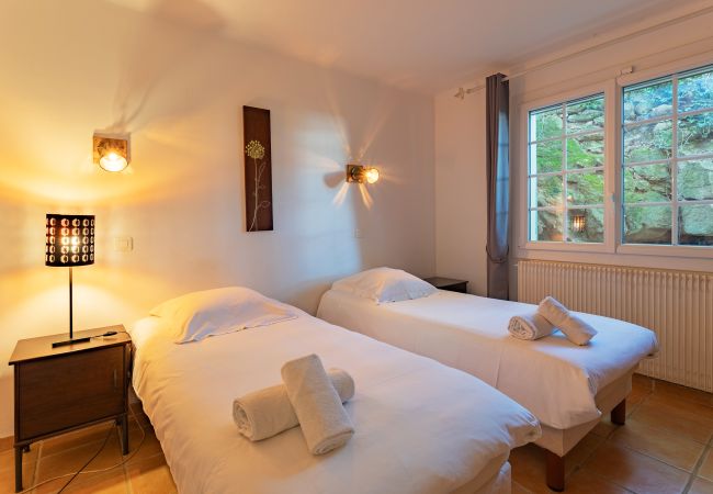 Villa in Mandelieu-la-Napoule - VILLA JUSTINE VI4239 By Riviera Holiday Homes Villa in Mandelieu-la-Napoule - VILLA JUSTINE VI4239 By Riviera Holiday Homes