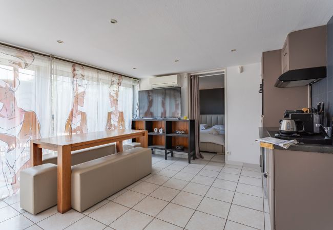 Villa in Mandelieu-la-Napoule - VILLA JUSTINE VI4239 By Riviera Holiday Homes Villa in Mandelieu-la-Napoule - VILLA JUSTINE VI4239 By Riviera Holiday Homes