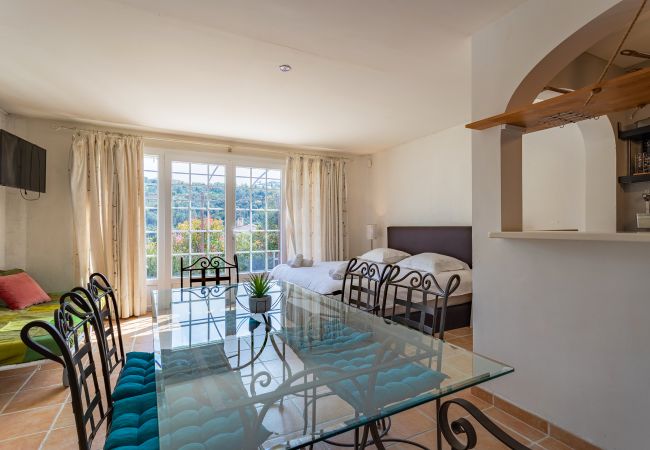 Villa in Mandelieu-la-Napoule - VILLA JUSTINE VI4239 By Riviera Holiday Homes Villa in Mandelieu-la-Napoule - VILLA JUSTINE VI4239 By Riviera Holiday Homes